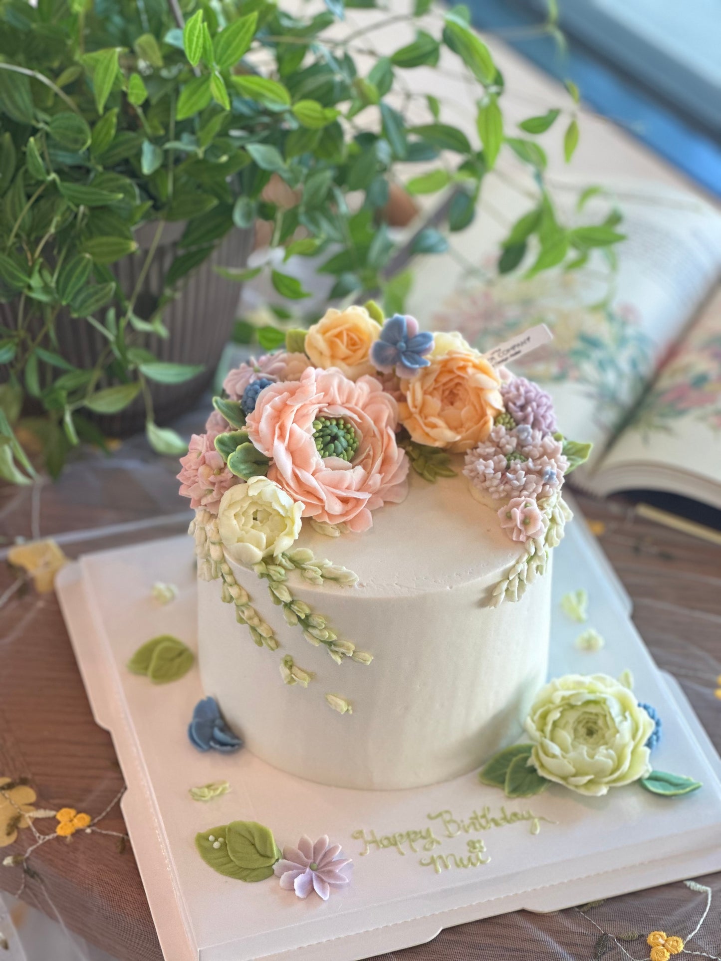 Butter Cream Flower Cake (Blossoming Style)