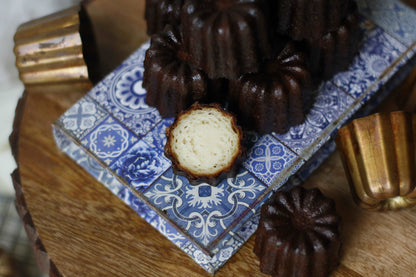 6 pieces Madagascar Vanilla Canele Gift box